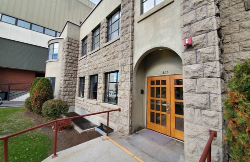 Brownstown Apartamento | Downtown Apt 204 Historic 1908 Church