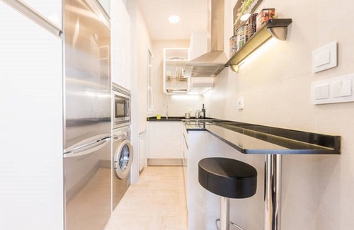 Arapiles Apartamento | Center Chamberi Gorgeous Luxury Studio Suite con WiFi de alta velocidad y aire acondicionado / calentador