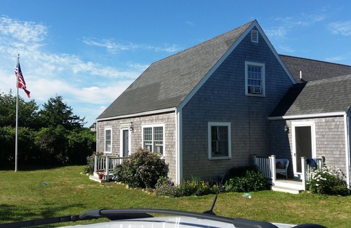 West of Town Casa | Center located, family eqipped villa 1 mile to town and 2 miles to beaches