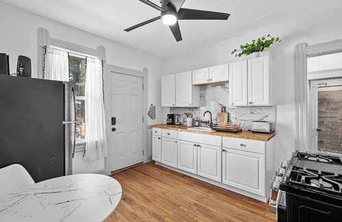 Little Italy Apartamento | Center of Little Italy #1