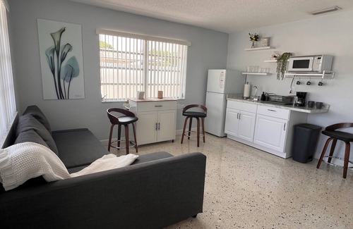 Flagami Casa | Cozy and Private Guest House by Miami Airport