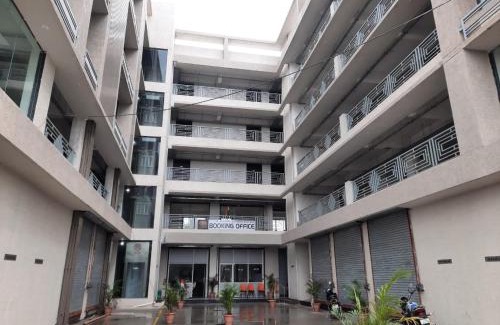 Ahmedabad Apartamento | Center one Arcade and Fortune industrial Park