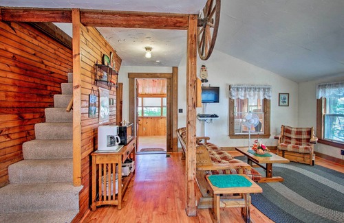 Center Ossipee Cabaña | ¡NUEVO! Centro Ossipee Pet-Friendly Cottage w / Dock!