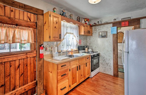 Center Ossipee Cabaña | ¡NUEVO! Centro Ossipee Pet-Friendly Cottage w / Dock!