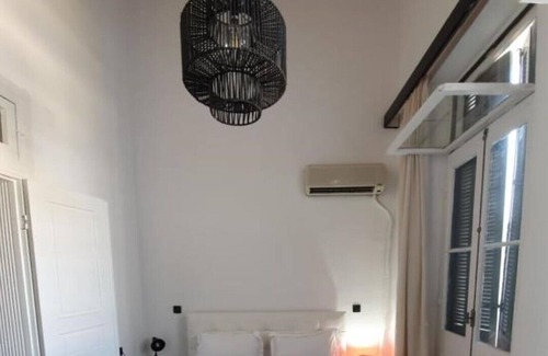 Igoumenitsa Casa | Center town! Private parking- 5 min from the beach!