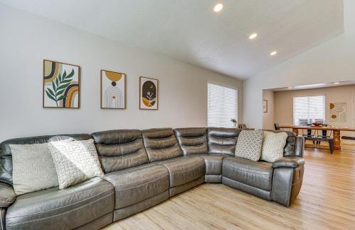 Centerville Casa | Centerville Family Home with Yard Less Than 6 Mi to Lagoon!