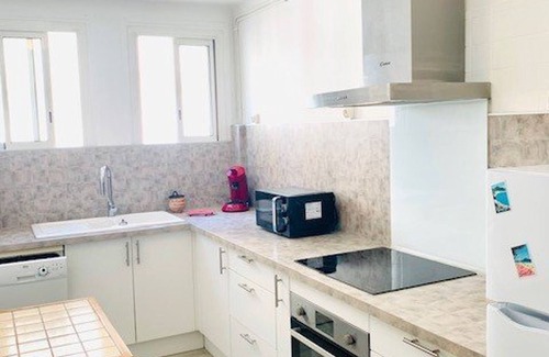 Amelie-les-Bains-Palalda Apartamento | Apartamento F2 céntrico con parking y balcones