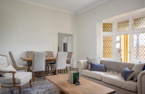 Strathfield Apartamento | Central 2-Bed Apartment with Private Parking