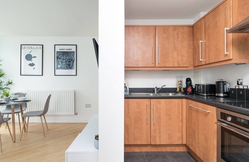 Central Milton Keynes Apartamento | Central 2 bed flat, free parking