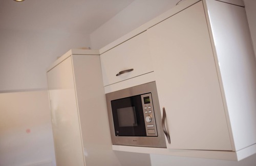 Leicester Casa | Central 2-Bed House - Sleeps 6, Parking & Garden
