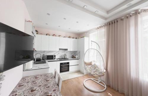 Chisinau Apartamento | Central 2-Bedroom Cozy New Flat