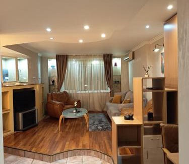 Old City Apartamento | CENTRAL 2 CAMERE CU VIEW P-ta VICTORIEI
