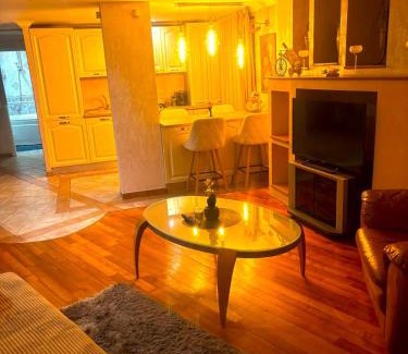 Old City Apartamento | CENTRAL 2 CAMERE CU VIEW P-ta VICTORIEI