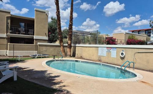 Camelback East Apartamento | Central - 2 Pools BBQ Jacuzzi Bath