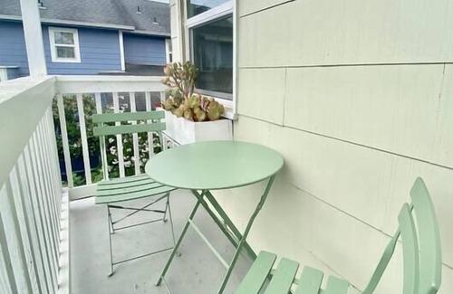 Arcata Apartamento | Central 2nd Floor Flat