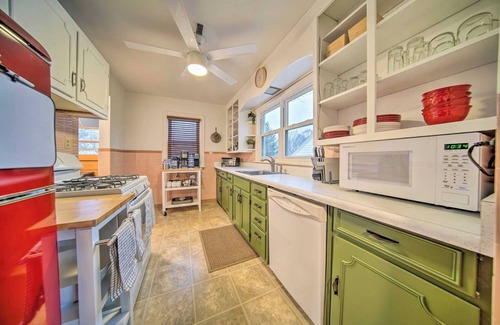 Erie Cabaña | Central 3-Bed Home Ideal for Families, Shopping, Beaches, Fishing Dogs OK