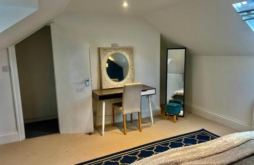 Bognor Regis Apartamento | Central 3 bedroom apartment with superking and king beds