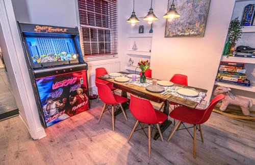 Montpelier Casa | Central 3 - Bedroom Townhouse in Brighton with Parking