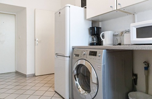 Landstrasse Apartamento | Central 3BR shared Apt. Near Rennweg