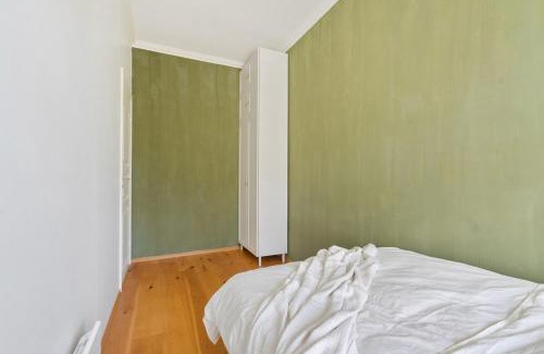 Toyen Apartamento | Central 5 room apartment!