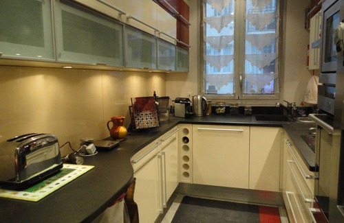 Thiers Apartamento | Central, 72 m2 con aire acondicionado, cómodo, estacionamiento - Ideal pareja o familia (4P)