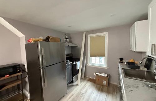 Almont Apartamento | Central air, 5 minutes to Canada
