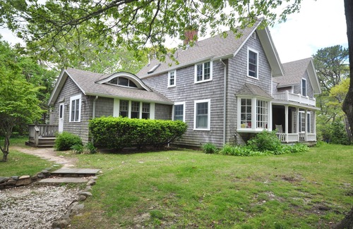 East Chop Casa | ¡AIRE CENTRAL! Tranquilo East Chop Retreat Walk 2 Town and Beach. 3ra casa de Bluff