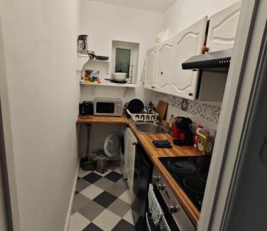 Rushmoor District Apartamento | Central Aldershot 1-Bedroom flat with Parking & WiFi