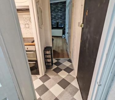 Rushmoor District Apartamento | Central Aldershot 1-Bedroom flat with Parking & WiFi
