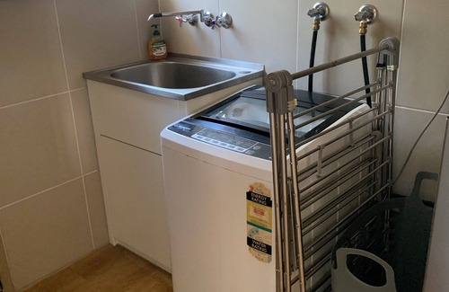 Atherton Casa | Central and Tidy 3 Bedroom house - Pet Friendly!