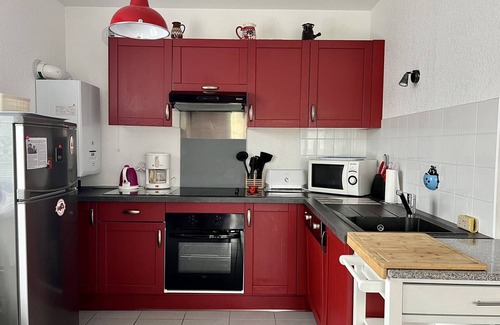 Cambo-les-Bains Apartamento | Apartamento céntrico y moderno en Cambo-les-Bains con terraza y parking