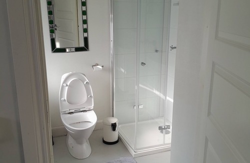 Kolding Apartamento | Central Apartment adj Train Station. Fully furnished fully equipped.