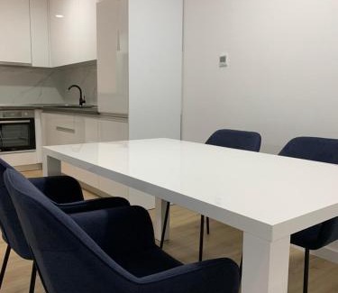 Foca Apartamento | Central Аpartment Foca with garage