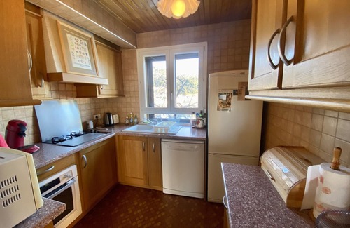 Formigueres Apartamento | Apartamento en Formiguères: 2 hab, Parking, Chimenea, Centro y Cerca de Pistas