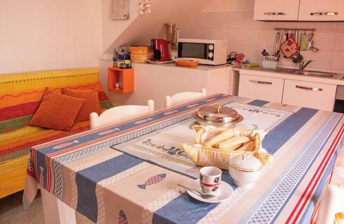 Sant'Antioco Apartamento | Apartamento céntrico "Santantioco" cerca de la playa con Wi-Fi, aire acondicionado, balcón