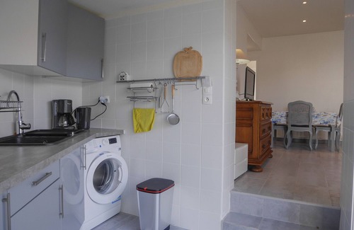 Le Palais Apartamento | Apartamento Central Renovado con Patio Soleado