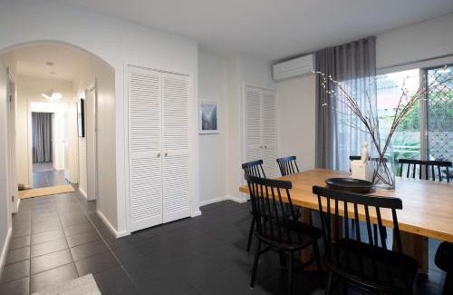 South Perth Apartamento | Central Apartment, Zoo Abode