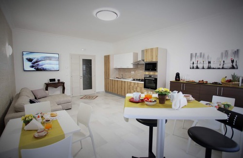 Crotone Cama Y Desayuno | Central Apartments