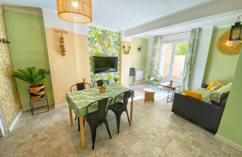 Les Grands Carmes Apartamento | Central Appartement T2 4P avec terrasse