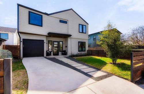 Brentwood Casa | Central Austin Oasis with Pool - Sleeps 9