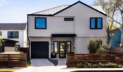 Brentwood Casa | Central Austin Oasis with Pool - Sleeps 9