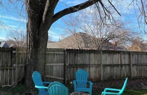 Bentonville Casa | Central Ave Velo Home bike in/bike out