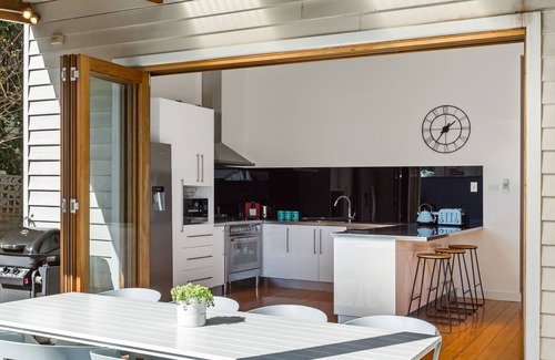 Bendigo Casa | Central Bendigo Cottage, familiar y que admite mascotas, a pie de todas partes!