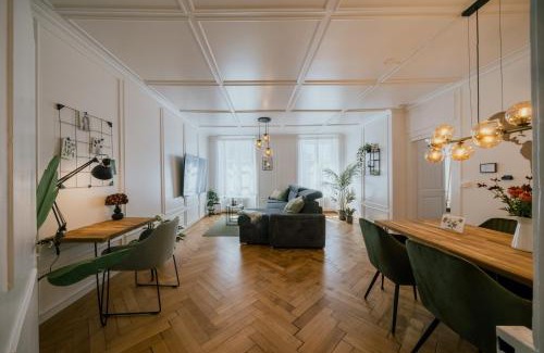 Balliz Apartamento | Central Boutique Apartment - Garden with Riveraccess