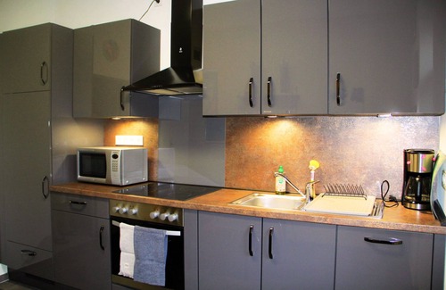 Alt-Kurenz Condominio | Central, bright + cozy vacation apartment (64 sqm) on the ground floor of an old detached house