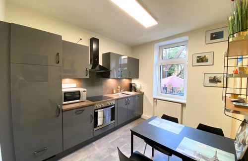 Alt-Kurenz Condominio | Central, bright + cozy vacation apartment (64 sqm) on the ground floor of an old detached house