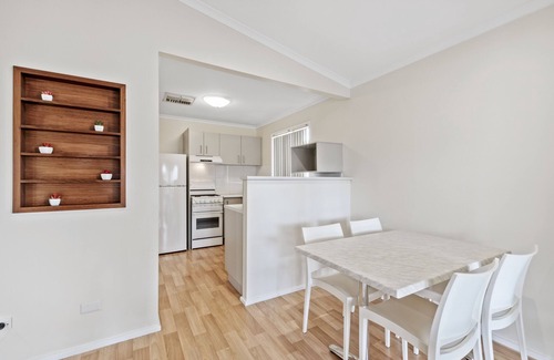 Ascot Cabina | Central Caravan Park