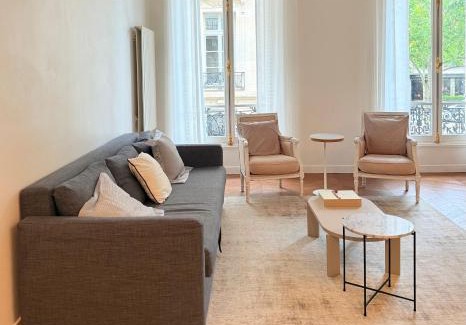Faubourg-du-Roule Apartamento | Central Champs Élysée - High Luxury 2 Bedroom Apartment