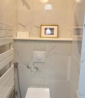Faubourg-du-Roule Apartamento | Central Champs Élysée - High Luxury 2 Bedroom Apartment