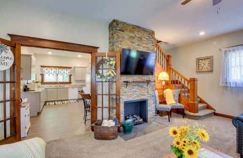 Chanute Casa | Central Chanute Historic Home w/ Porch!